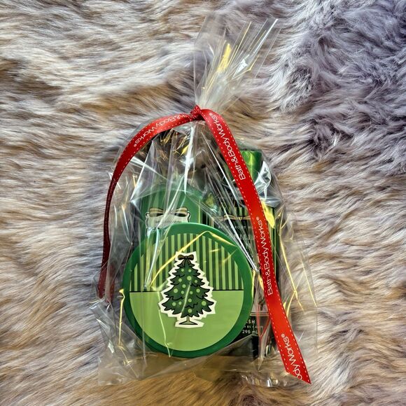 Bath and Body Works: Vanilla Bean Noel 3-Pc Set, Wash, Body Butter, Soap -2025 - Picture 3 of 4